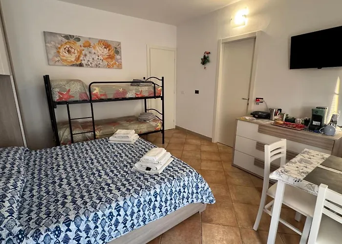 L'11 Pensión Borghetto Santo Spirito